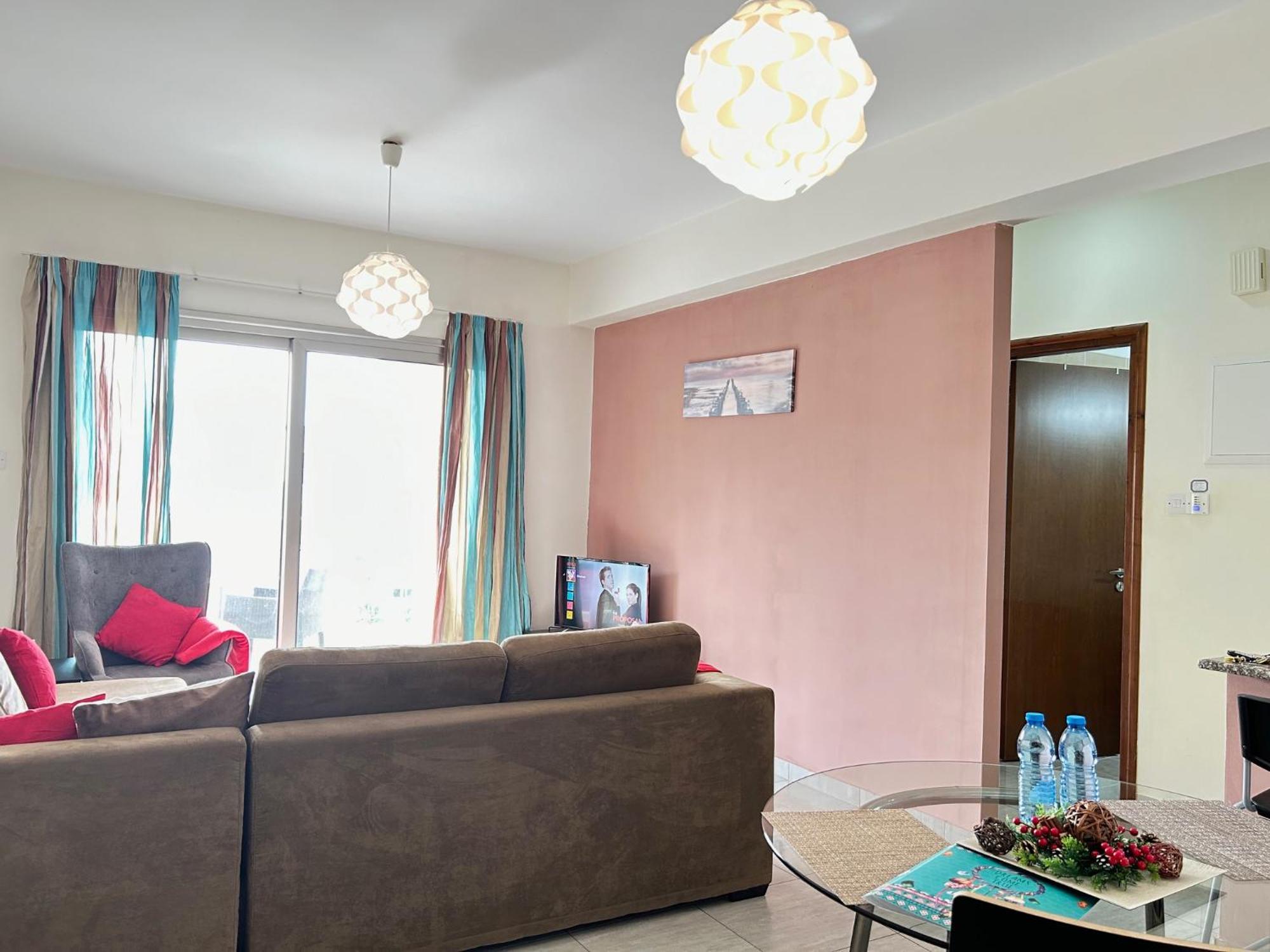 Sun Julz Apartments On The Beach Paphos ภายนอก รูปภาพ